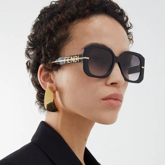 New, FENDI Sunglasses FE40065I 01B Authentic - Picture 1 of 12